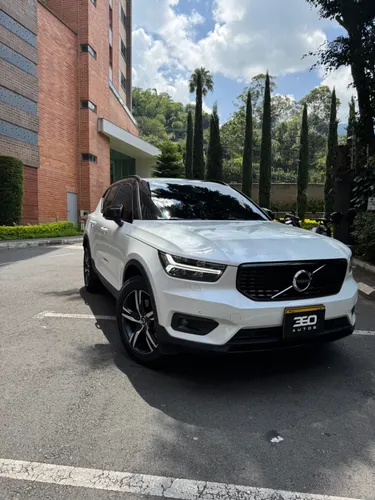 Volvo XC40 R DESIGN 2020
