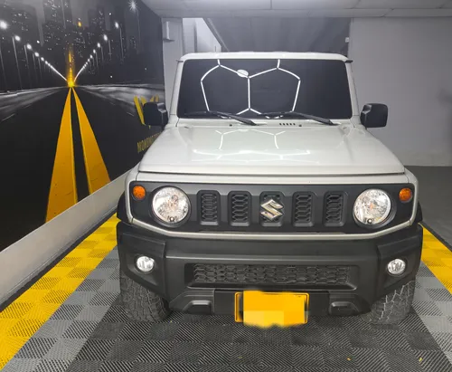 Suzuki Jimny 2023