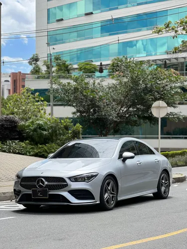 Mercedes Benz CLA200 AMG LINE 1.3cc turbo 2023 