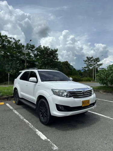 Toyota fortuner 