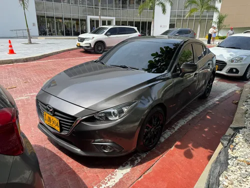Mazda 3 touring 2016