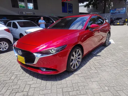 Mazda 3 hibrido grand touring 2023