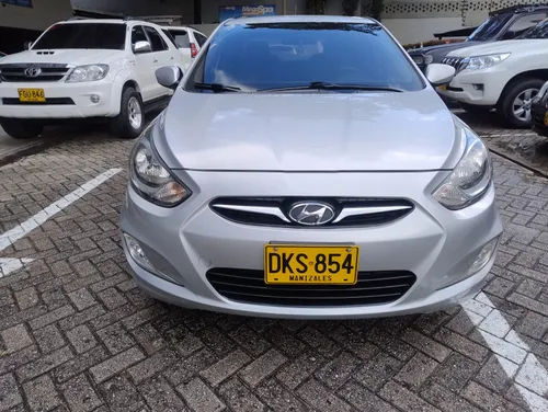 Hyundai Accent i25 2013