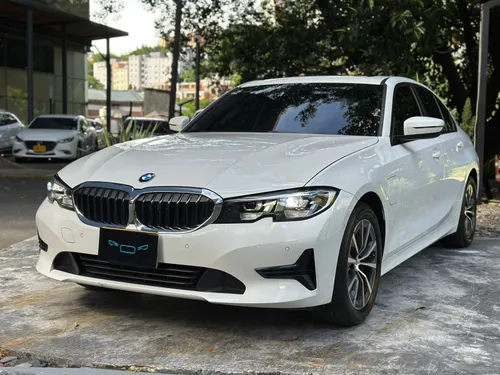BMW 330E Iperformance 2022