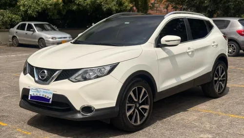 NISSAN QASHQAI 2018 AUTOMATICA 4X4 TECHO CRISTAL FULL EQUIPO
