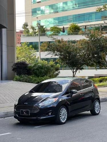 Ford Fiesta Titanium 1.6cc