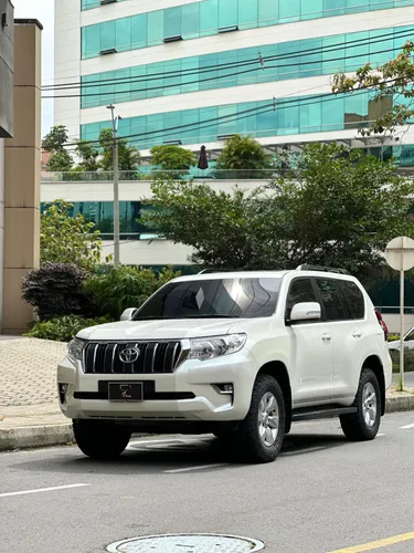 Toyota Prado TXL 2.8cc Blindaje 2 Plus reforzado 