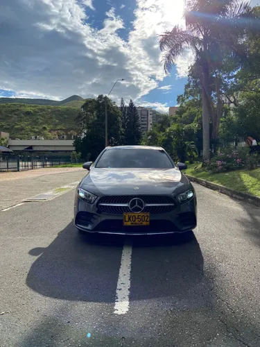 MERCEDEZ BENZ A200 2022