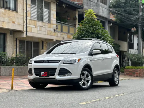FORD ESCAPE 4X4 2014