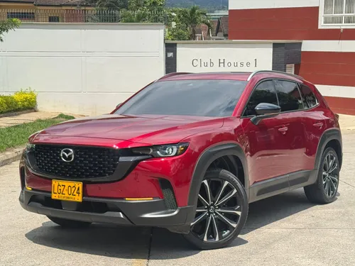 Mazda CX50 modelo 2024