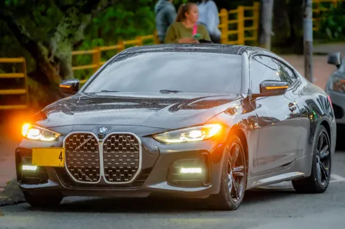 BMW 430i Coupe modelo 2023 paquete M 