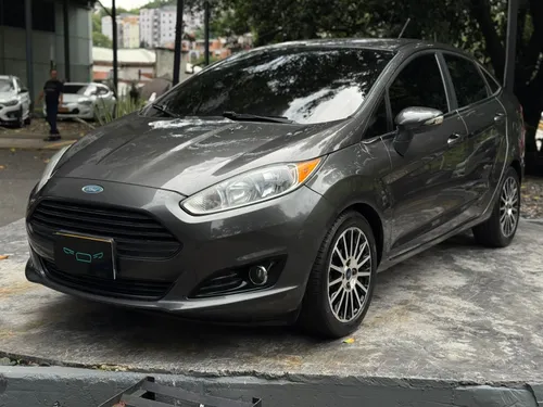 Ford Fiesta Titanium 2015
