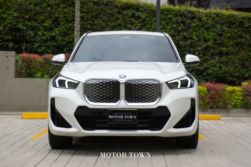 BMW IX1 XDRIVE30 