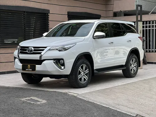 TOYOTA FORTUNER SRV 2.7 GASOLINA 2020