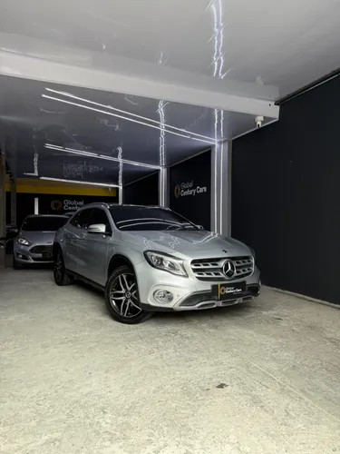 Mercedes Benz  GLA 200 2020