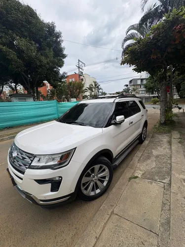 Ford explorer -7 puestos  -46mil Km.    -rines de lujo 