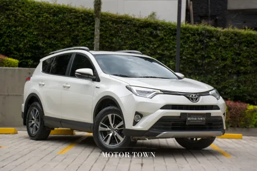 TOYOTA RAV4 STREET 2017 
