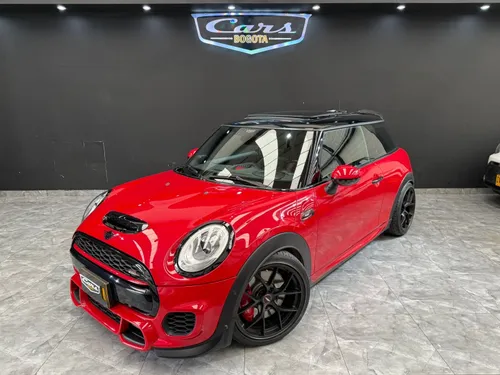  MINI John Cooper Works Hatchback 