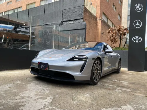 Porsche Taycan Modelo 2022