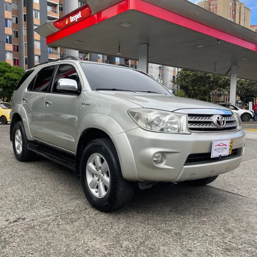 2010 Toyota Fortuner SR5 