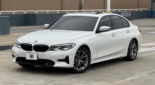 BMW 320i 