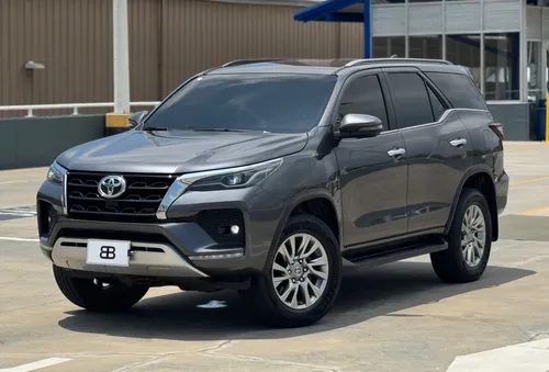 TOYOTA FORTUNER SRV 2.7 