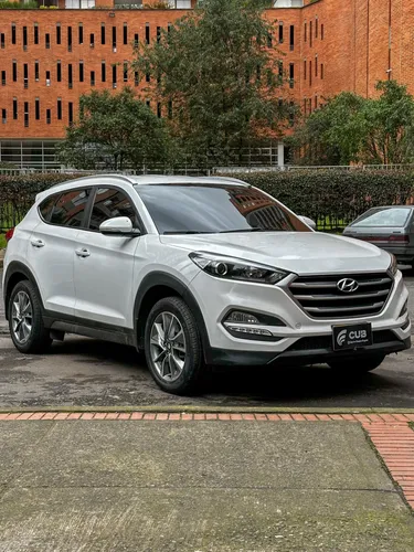 HYUNDAI TUCSON GL PREMIUM TP 2000CC 4X2 ABS 2AB MOD 2019  