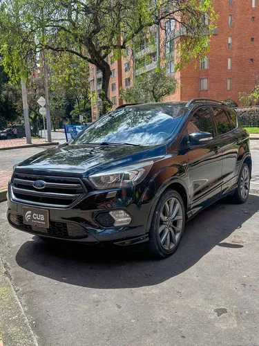FORD ESCAPE ST 4X4