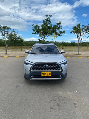 Toyota Corolla Cross SEG híbrida 