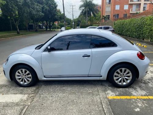 VOLKSWAGEN BEETLE