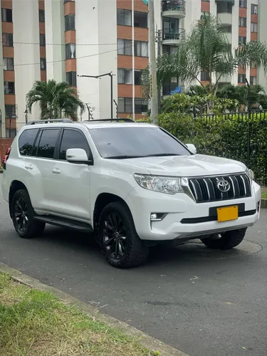 Toyota Prado TXL 2020 Diesel Blindaje 2
