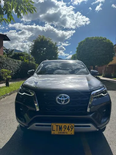 Toyota Fortuner srv 4.0 2022