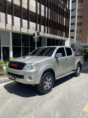  TOYOTA HILUX VIGO 2010 - 4X4 TURBO DIESEL 