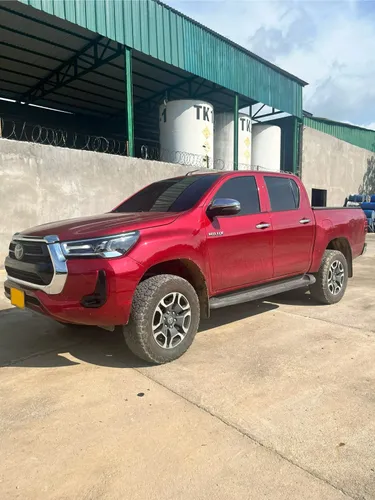 TOYOTA HILUX 2.8 SRX 2023