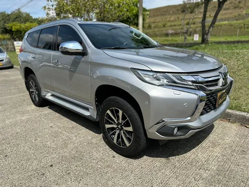 Mitsubishi Montero Sport 4x4 Gasolina 3.0 2020