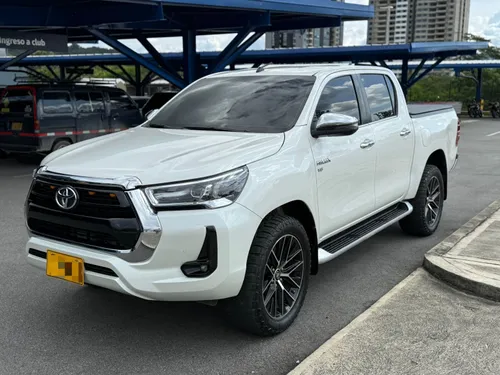 Toyota Hilux SRX  2022