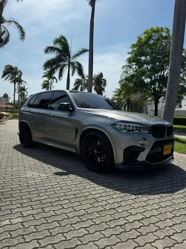 BMW X5M 