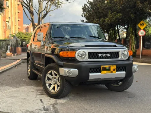 TOYOTA FJ CRUISER 2015 AT