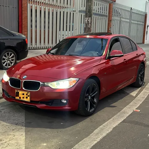 BMW 320 SPORTLINE 2013 AT 
