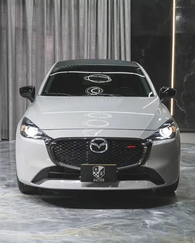 Mazda 2 Grand Touring LX Carbon 2025