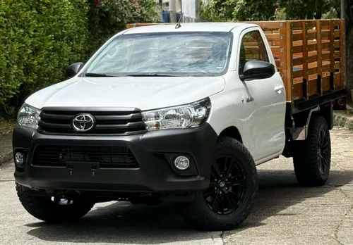 TOYOTA  HILUX 2025 4x4 Diesel 