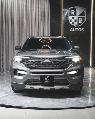 Ford Explorer XLT 2023