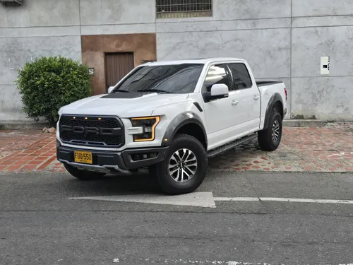 Ford F150 Raptor Supercrew