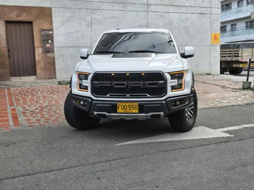 Ford F150 Raptor Supercrew