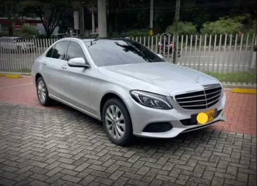 Mercedes Benz C200 2.0 2015