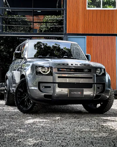 Land Rover Defender S 2021