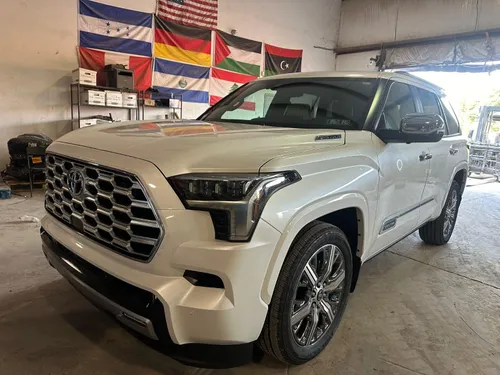  TOYOTA SEQUOIA CAPSTONE