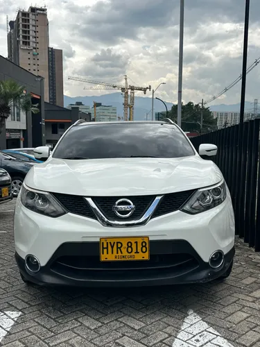 Nissan Qashqai exclusive AT 2016 4x4