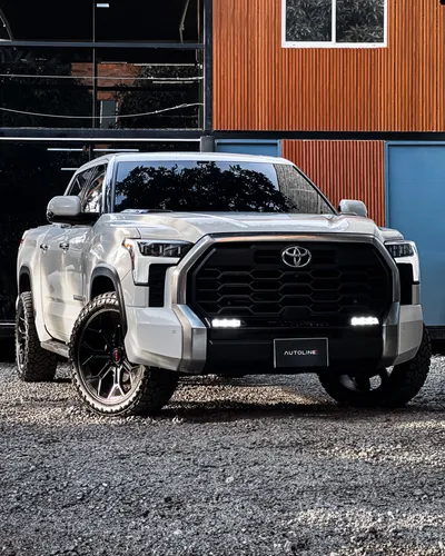 Toyota Tundra Limited 4WD Hybrid TRD 2022