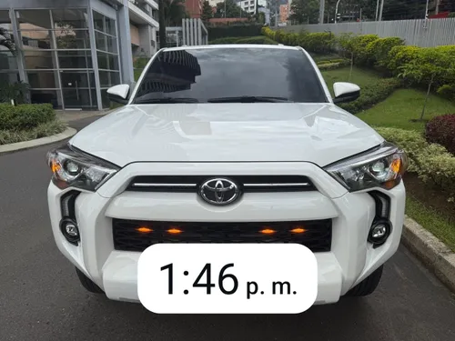 Toyota 4 runner sr5 